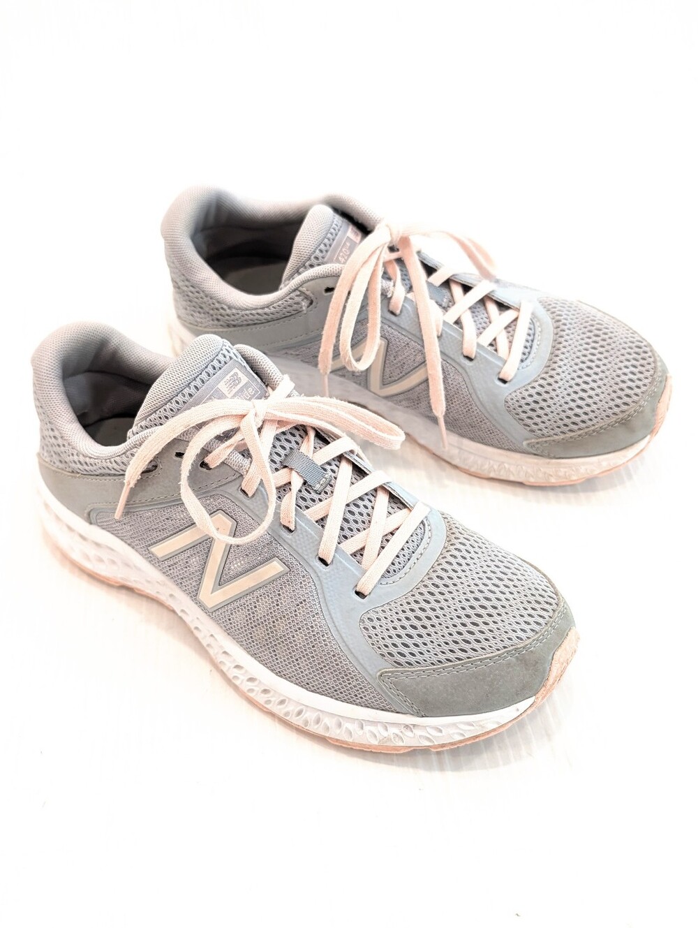 NEW BALANCE 420v4 Comfort Ride Women’s Light Gray Athletic Sneakers Size 9